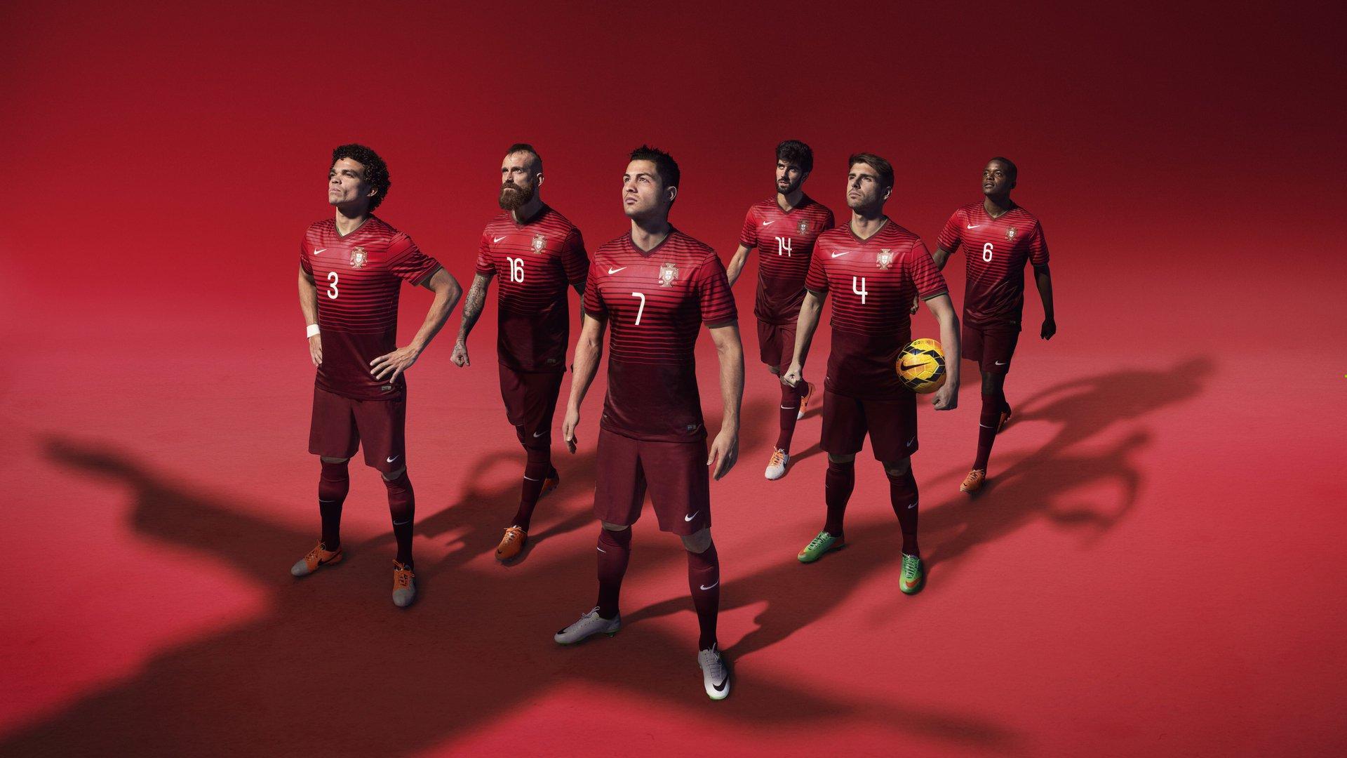 中超联赛激战正酣，争冠保级悬念迭起