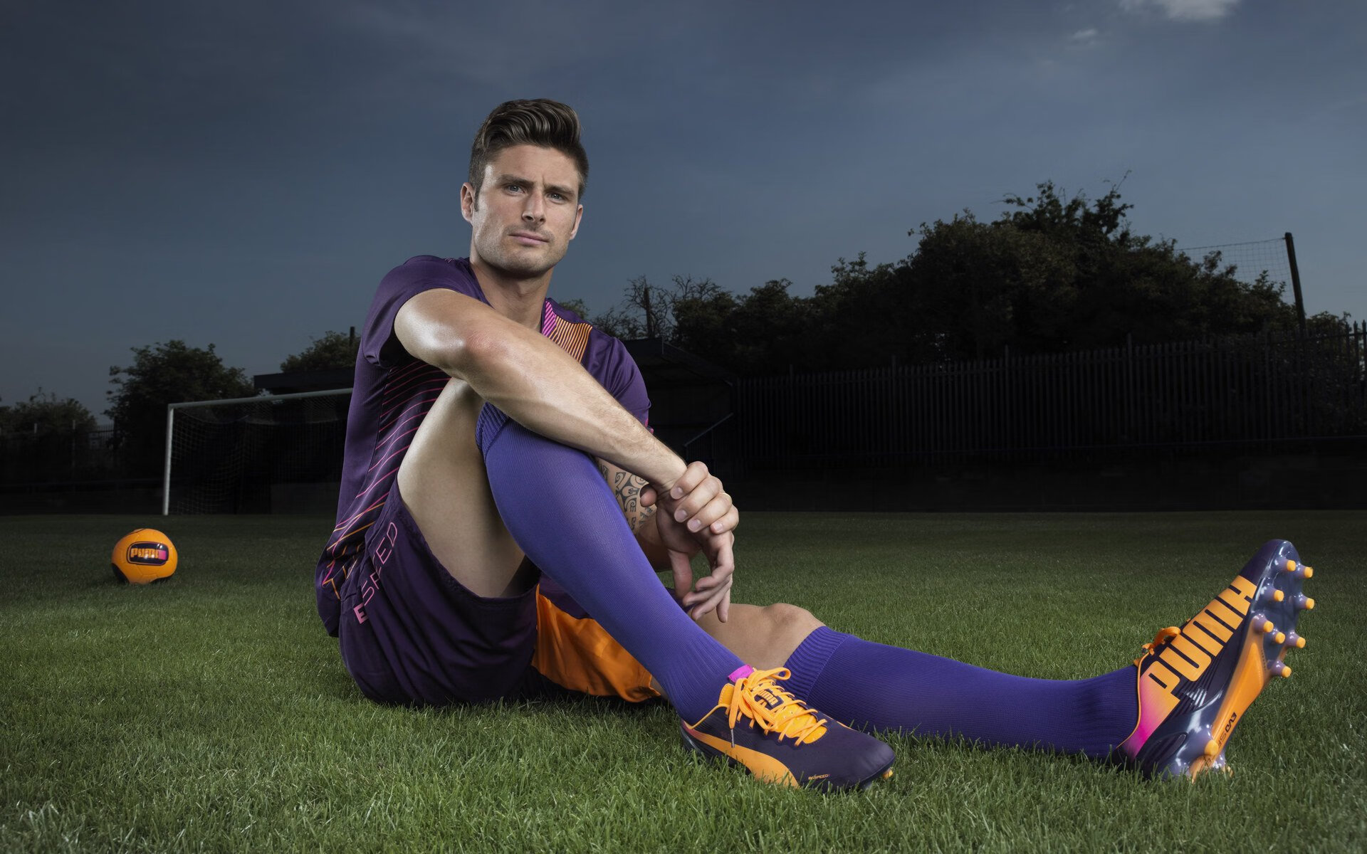 坚韧归来，明星运动员伤病康复之路背后的汗水与希望